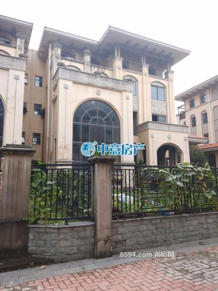 城东高品质楼盘,地位象征 东城一号独栋别墅 诚心
