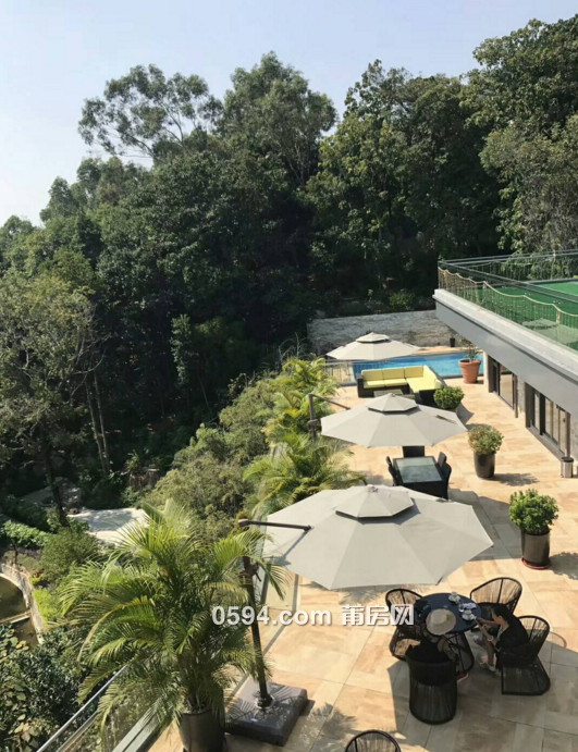 凤凰山铂郡独栋别墅产权780㎡实用1100㎡占地11亩送多个车位