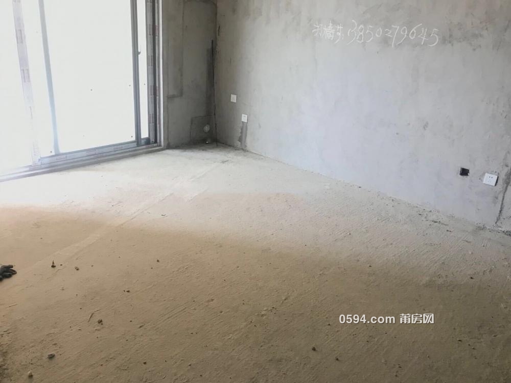 聯發首府 ，只要130萬，3房2衛，南北通透