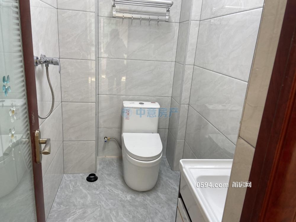 農貿市場附近  老區 南園第八小區 精裝三房 拎包入住