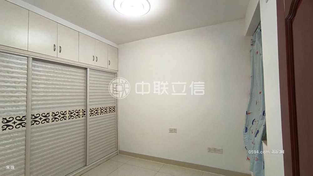實二小 新涵街 振興小區精裝2室2廳低價59萬包出讓金