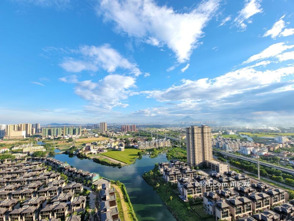 保利觀瀾樓中樓115平送45平頭排高層全新未住僅售155萬送車位