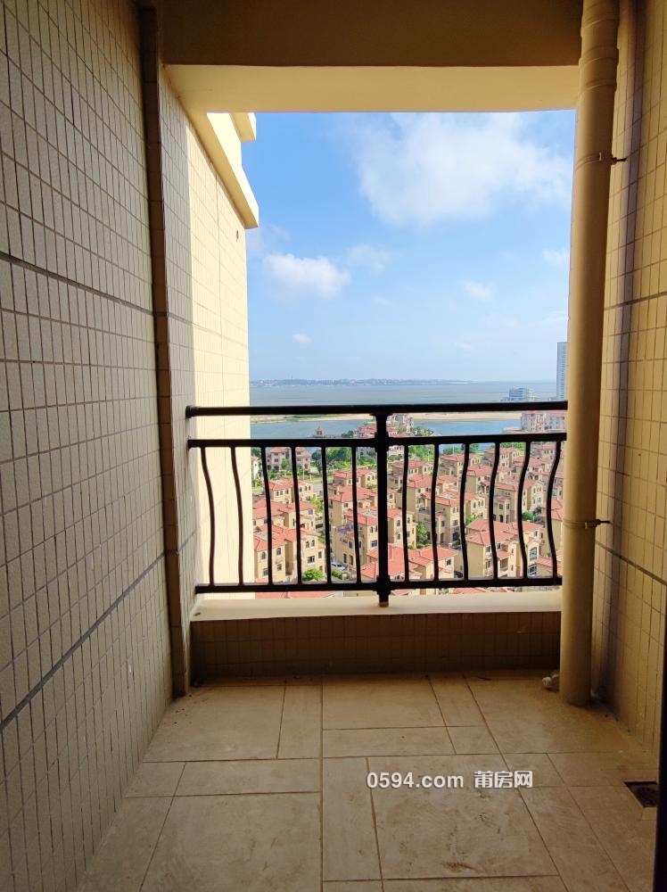 一房一廳前排海景，無遮擋，中層證滿二，碧桂園浪琴灣
