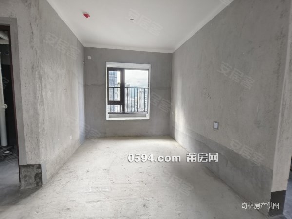 高層邊套三面光 建發(fā)高端品質(zhì) 毛坯自住裝修