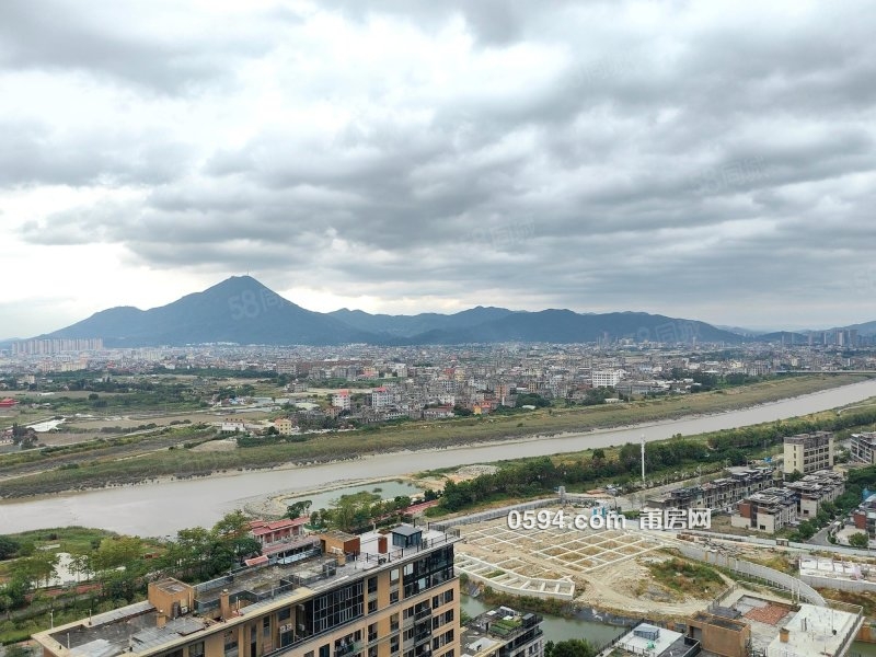 急售 萬科城一期溪園小區(qū) 滿二 看木蘭溪壺公山 高層視野好