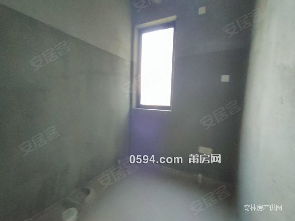 建發(fā)央著 南北通透 滿二 板樓 電梯房 商品住宅 次新小區(qū)