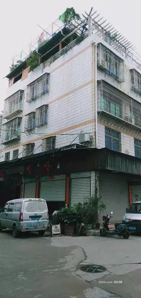 福建省莆田市涵江區(qū)商業(yè)城旺城街201、205、209號房地產(chǎn)