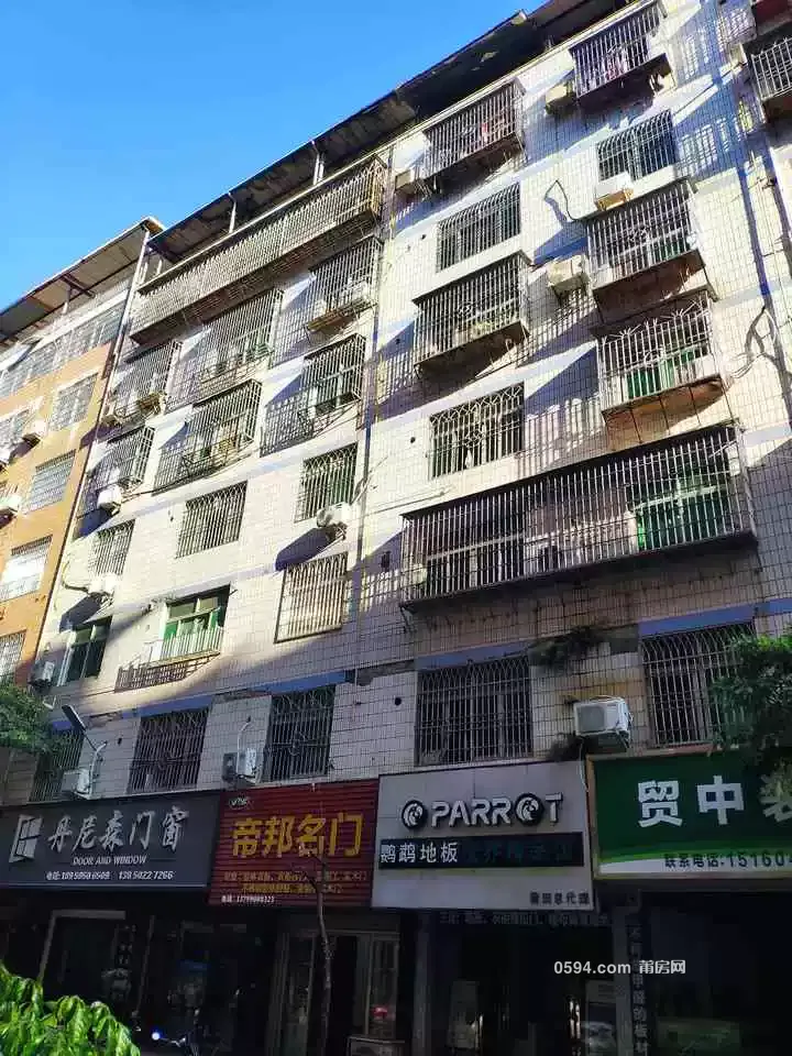 福建省莆田市城廂區(qū)鳳辦南園居委會(huì)平寧路476號(hào)住宅