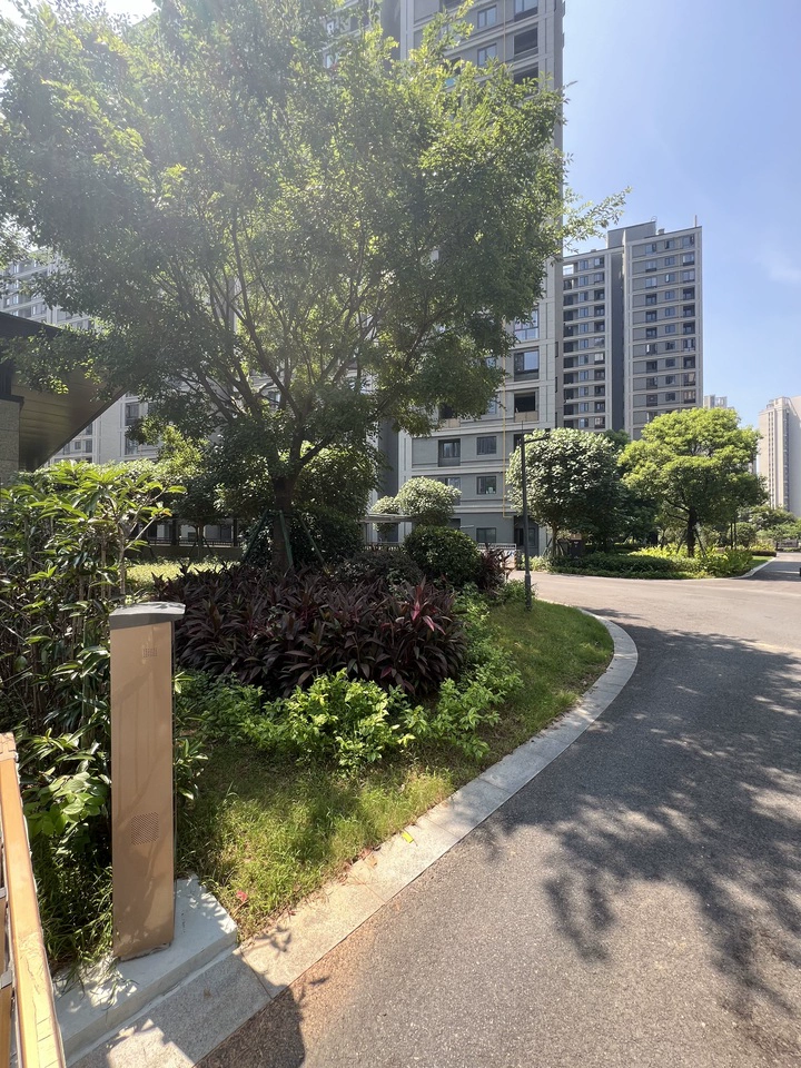 福建省莆田市涵江區(qū)涵西街道香林街399號溪郡地下一層194室房地產(chǎn)