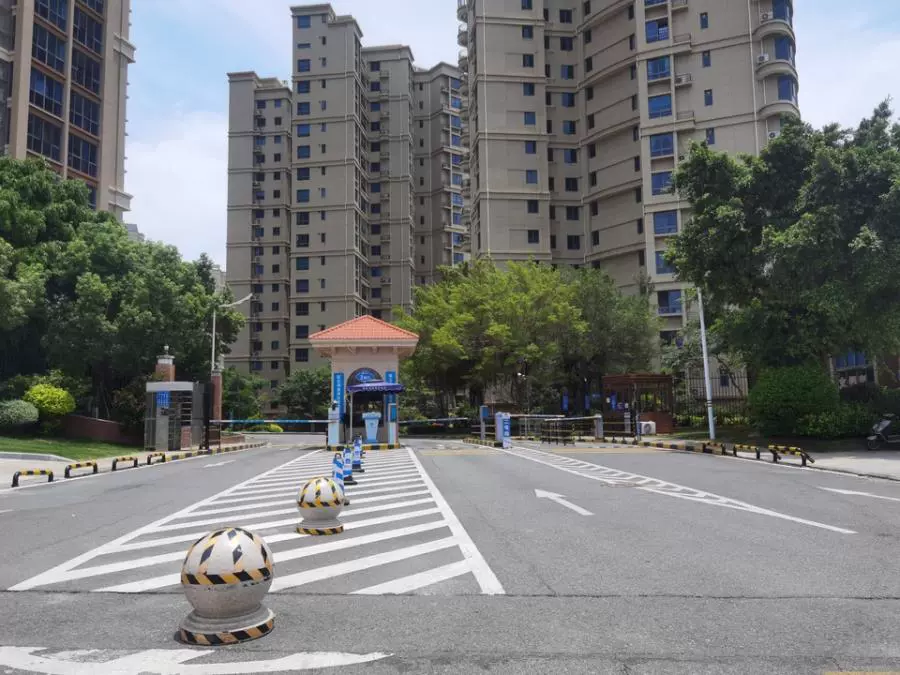 福建省莆田市秀嶼山亭鎮(zhèn)朝圣路8號(hào)碧桂園.浪琴灣9號(hào)樓2604