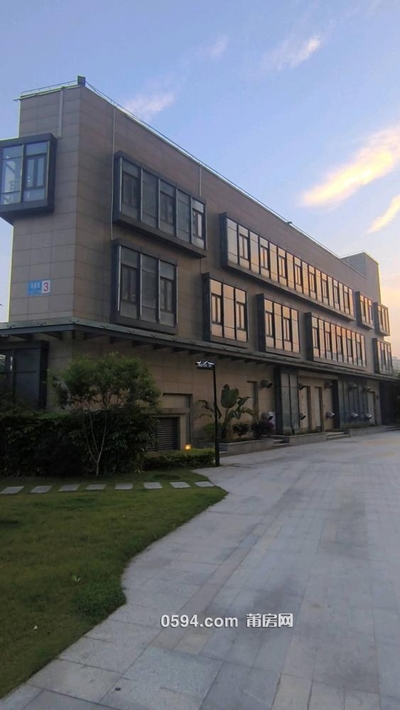 城东新天地 独栋 商业综合体 使用面积近1800平 -莆田二手房 城东新天地 独栋 商业综合体 使用面积近1800平 -莆田二手房