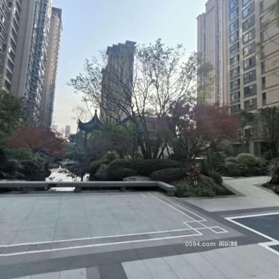 建发融创和鸣兰溪中层毛坯三房，证满2年，价格可谈-莆田二手房