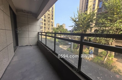 下叠带前后私家花园 ,滨溪正荣府可做五房 ! 邻万科富力-莆田二手房 下叠带前后私家花园 ,滨溪正荣府可做五房 ! 邻万科富力-莆田二手房
