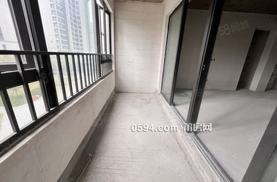 单价14800 万达中南珑禧台 一梯一户 南北通透 毛坯四房-莆田二手房 单价14800 万达中南珑禧台 一梯一户 南北通透 毛坯四房-莆田二手房