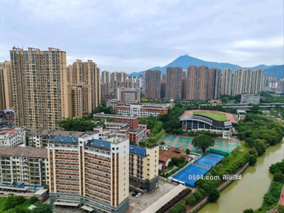 自住装修3房 空间大 风景好 实勘过 很好的一套
-莆田租房 自住装修3房 空间大 风景好 实勘过 很好的一套
-莆田租房