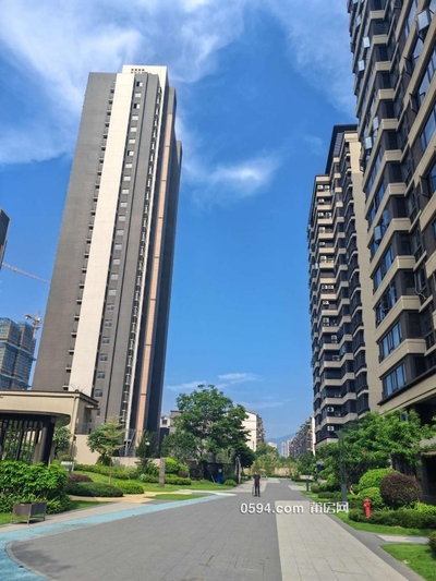 新出霞林中小学10楼左右南北通透可商量价格玖玺正荣府-莆田二手房 新出霞林中小学10楼左右南北通透可商量价格玖玺正荣府-莆田二手房
