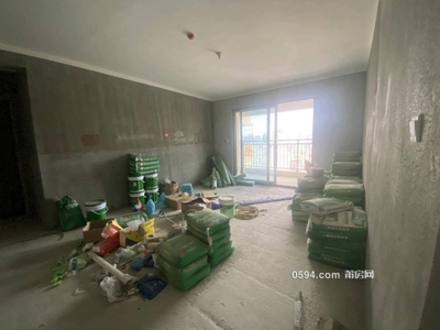 响应三胎 四房才是刚需 市中心龙德井小区毛坯自主装修-莆田二手房 响应三胎 四房才是刚需 市中心龙德井小区毛坯自主装修-莆田二手房
