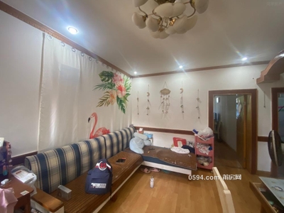 凤凰山街道莆阳西路--南门学校框架中层--3房2厅简装仅77万-莆田二手房 凤凰山街道莆阳西路--南门学校框架中层--3房2厅简装仅77万-莆田二手房