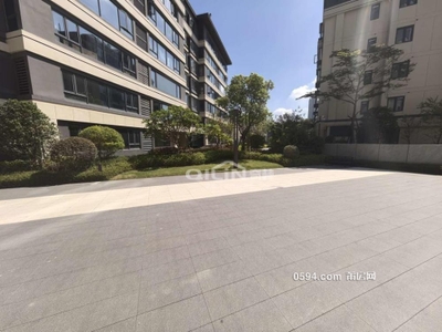 御溪正荣府 黄金楼层毛坯3居室 单价仅9996元 价格可谈-莆田二手房 御溪正荣府 黄金楼层毛坯3居室 单价仅9996元 价格可谈-莆田二手房