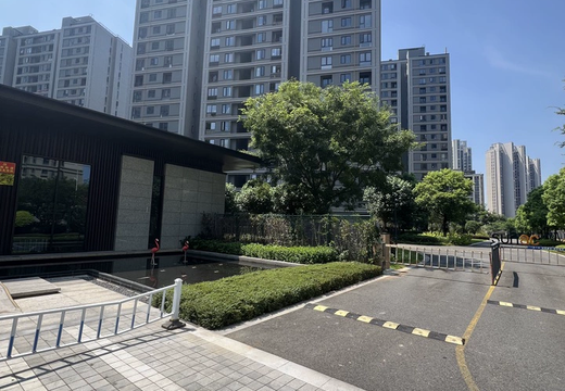 福建省莆田市涵江區(qū)涵西街道香林街399號(hào)溪郡地下一層192室房地產(chǎn)