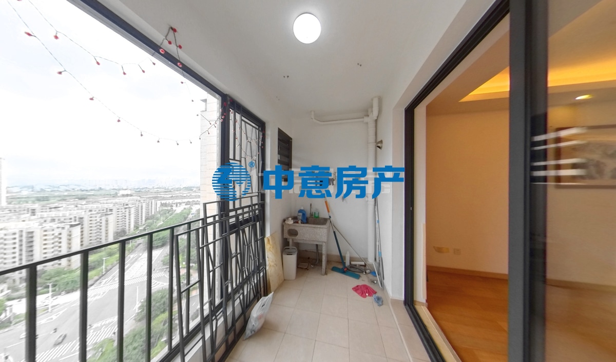 真急了 低首付28萬 買萬科城 精裝3+1房 零公攤 送一房